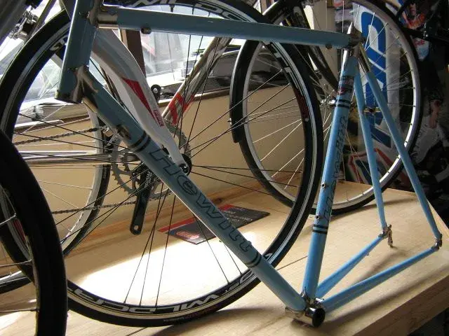 P2 lugs 057.webp