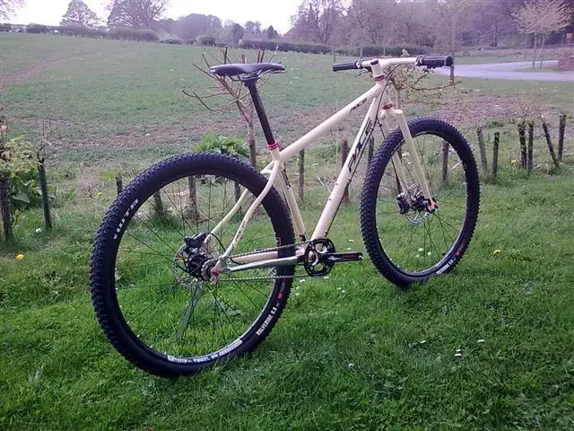 RC129er-002.webp