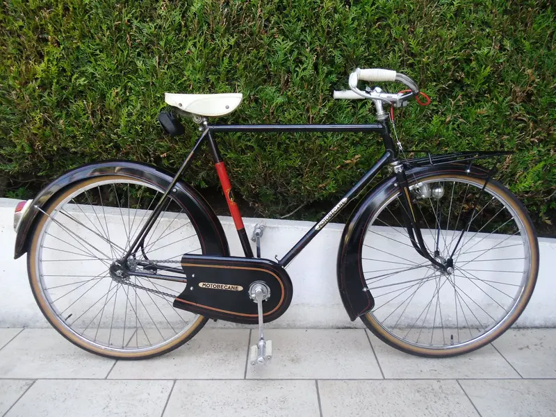 Motobecane Porteur 1964 1.webp