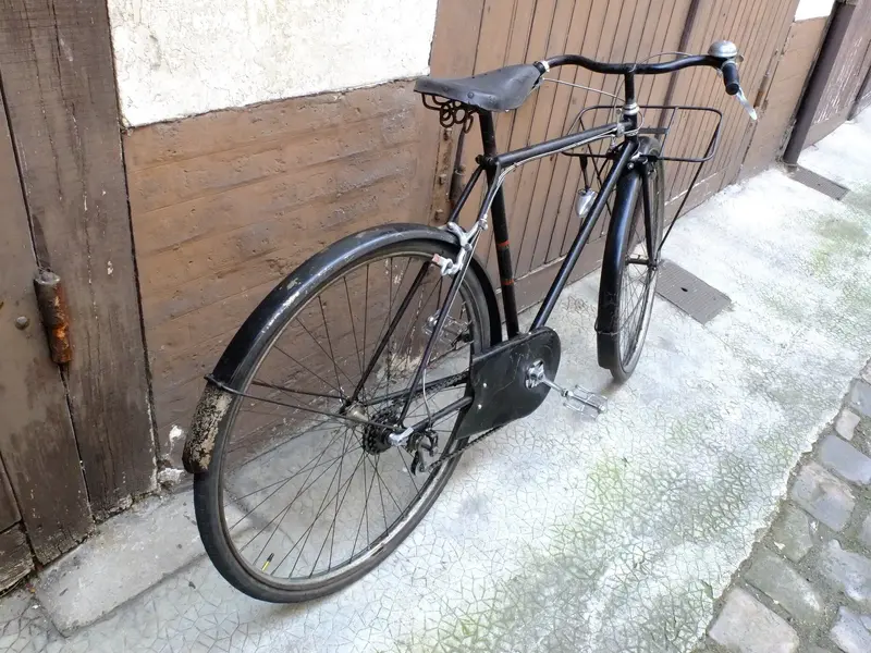 Black porteur5.webp