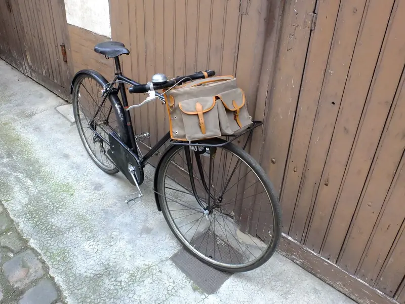 Black porteur23.webp