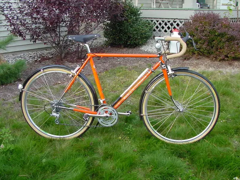 Schwinn World Voyager 650b conversion12.webp