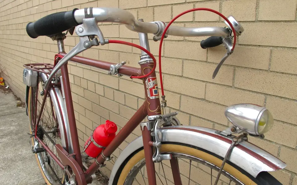 NOT Alex singer grand sport 19475.webp