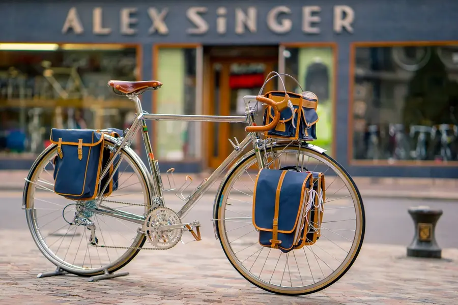 A  Singer 8 12.webp