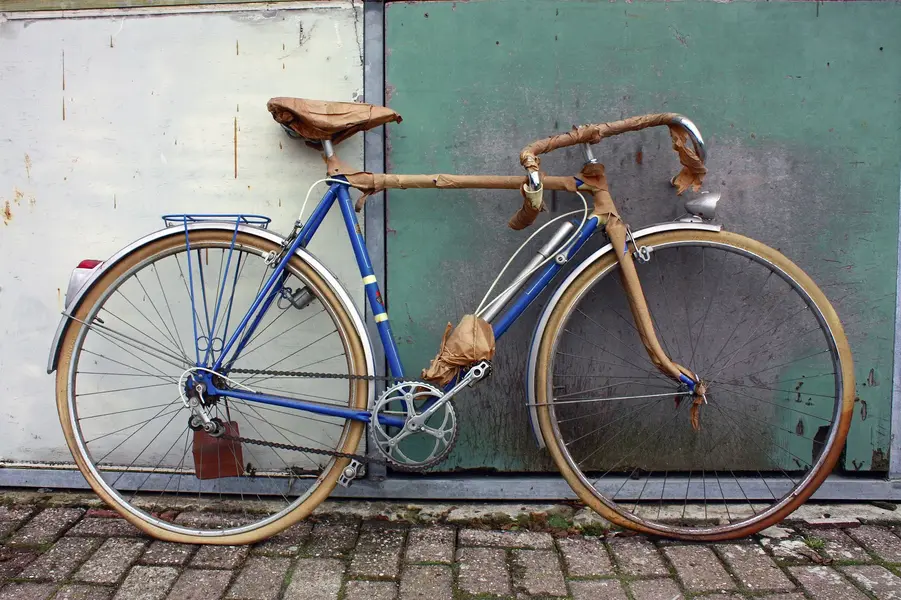 NOS Helium Peugeot sportif 1960 1.webp