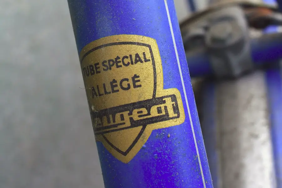 NOS Helium Peugeot sportif 1960 6.webp