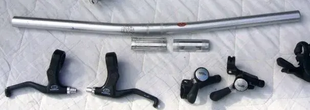Kona bar + thumbs + brakes.webp