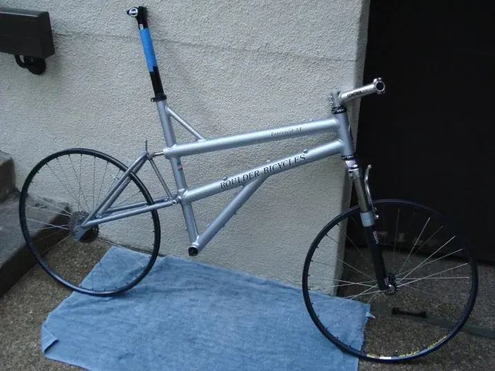 Frame Fork and Wheels 1.webp