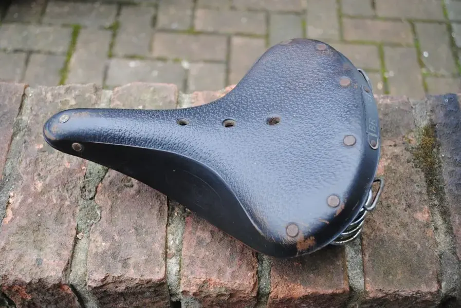 Brooks B66.webp