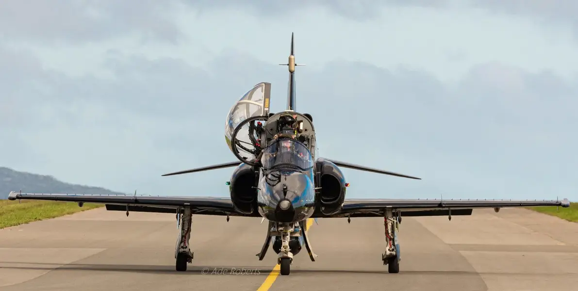 4 Sqn. Hawk T.2 ZK016.webp