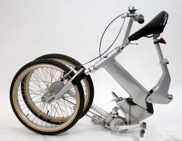 Bridgestone-Transit-T200CS-Carbon-folding-bike-folded.webp