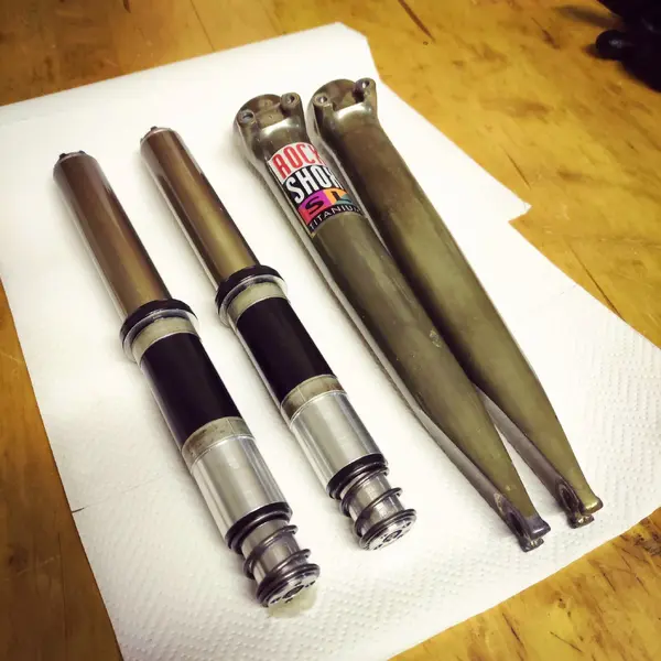 Restoration of a Rock Shox Mag 21 Sl Ti including color | Retrobike