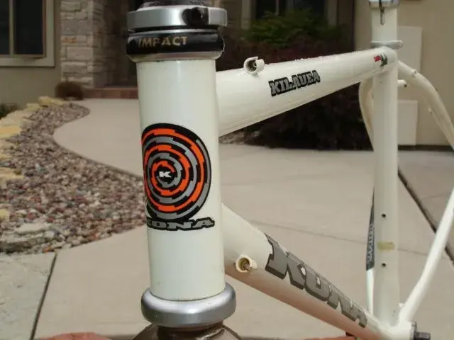 1995 Kilauea frame size 17 front.webp