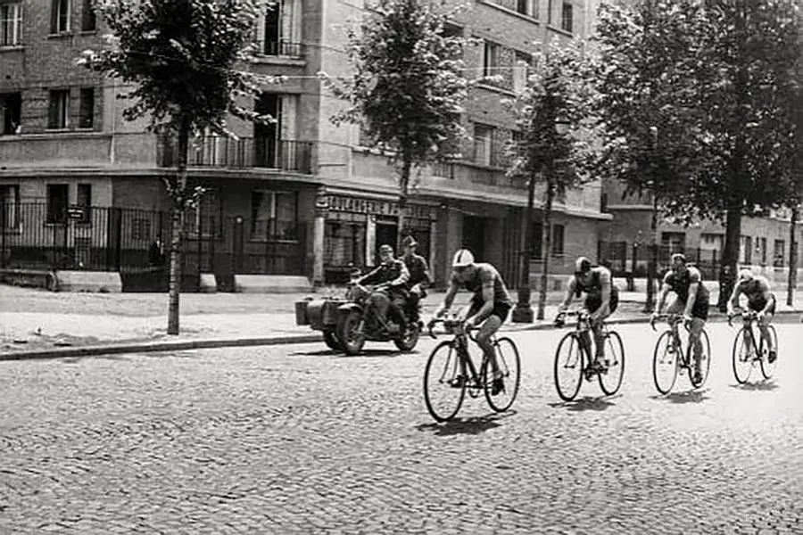 1944 Paris Roubaix .webp