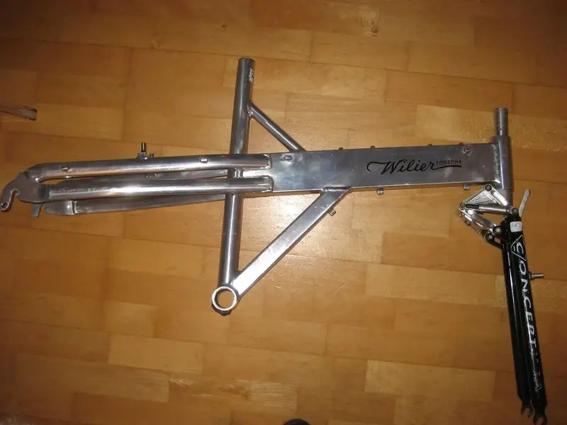 Wilier Kreuzrahmen.jpg Wilier Kreuzrahmen.jpg