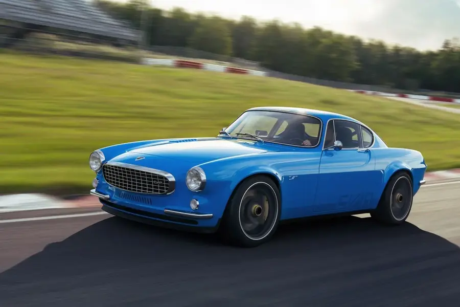 The-Petrolhead-Corner-Restomod-Volvo-P1800-Cyan-8-1536x1024.webp