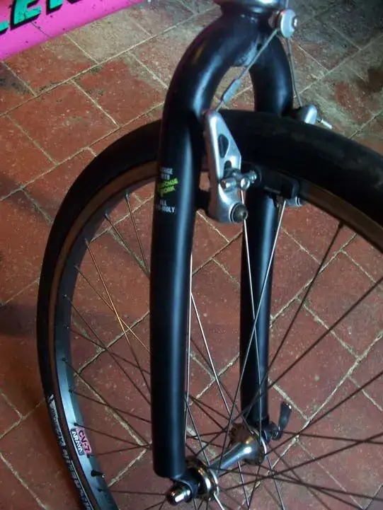 e-Tange fork-front cantis-front rim.webp