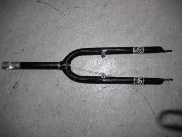 bike forks 001 (600 x 450).webp