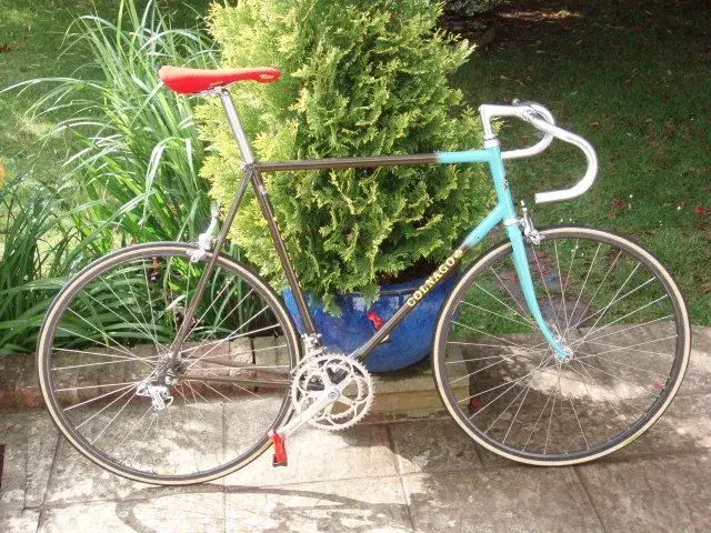 colnago_saronni_side_view_197.webp