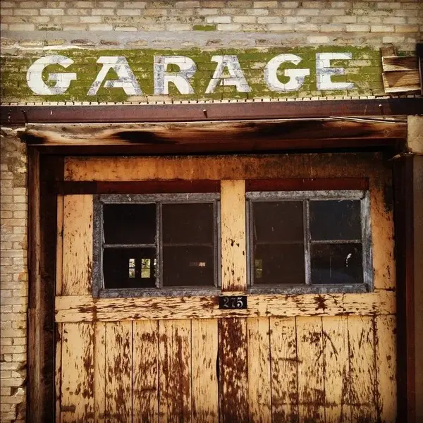 garage.webp