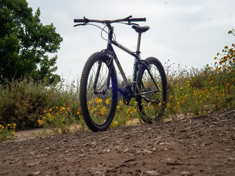 br0qn003-race_lite-first_ride-13.webp
