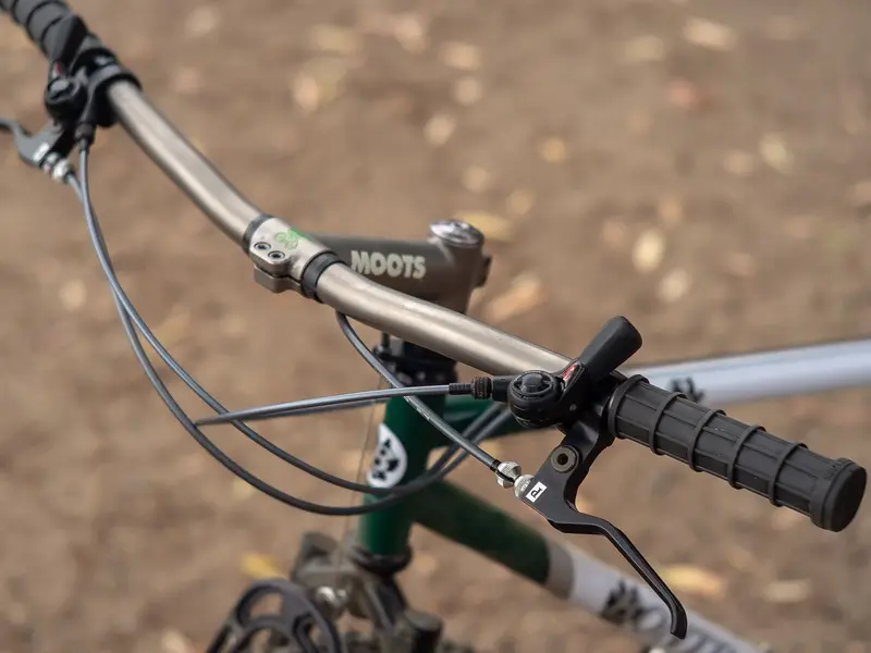 br0qn003-race_lite-first_ride-22.webp