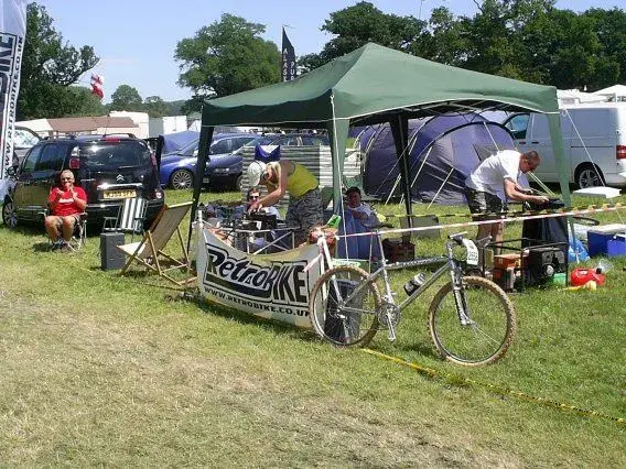 Heckle tent.webp
