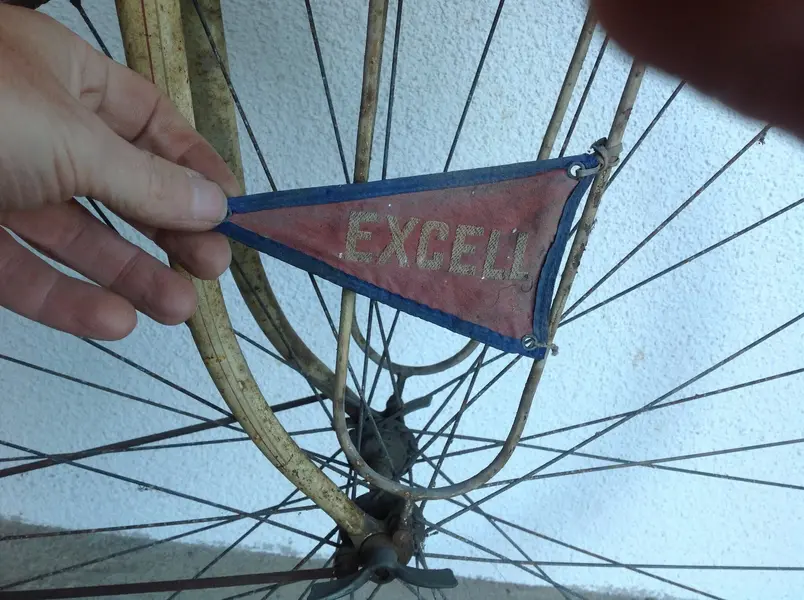 Excel cycles Nancy 5.JPG