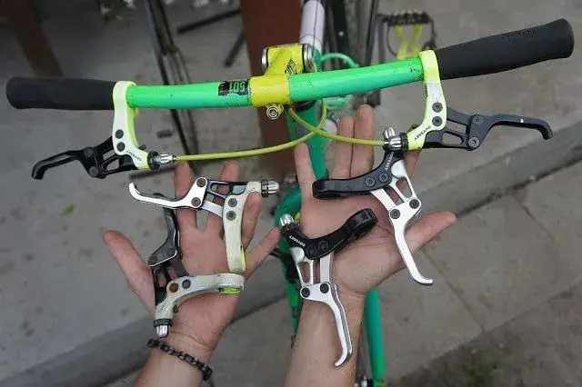 Odyssey Paralevers all.webp