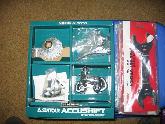 suntour Roady bits.webp