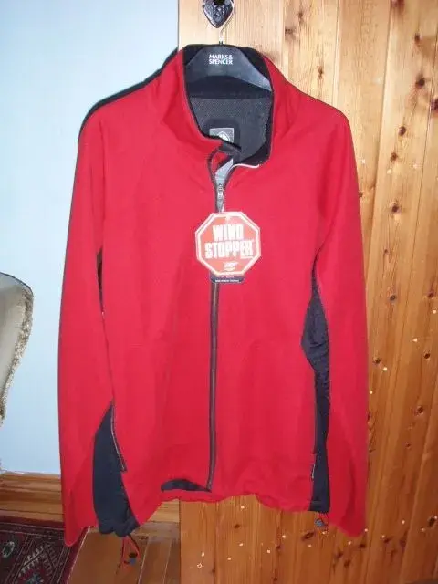 Nike Windstopper.webp