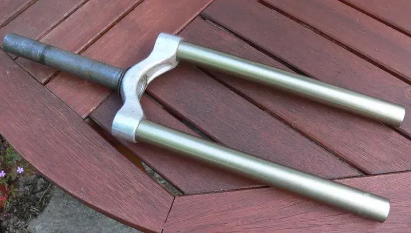 stanchions front.webp