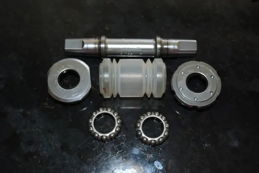 Shimano 600 BB.webp