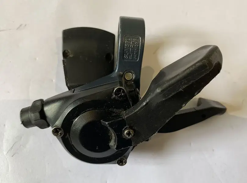 LX-shifters-M570-9spd_v2-6.webp