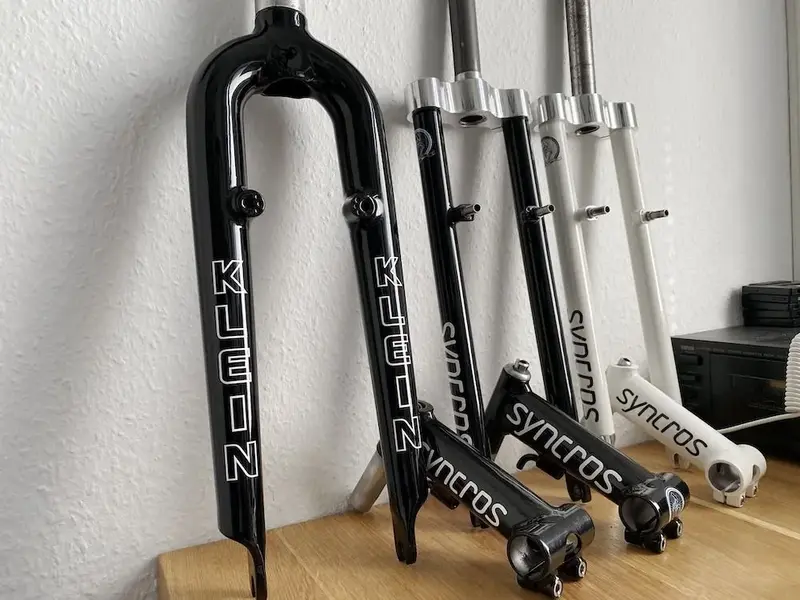 rattle can KLEIN Attitude Uni fork respray by Falko Schloetel Germany.webp