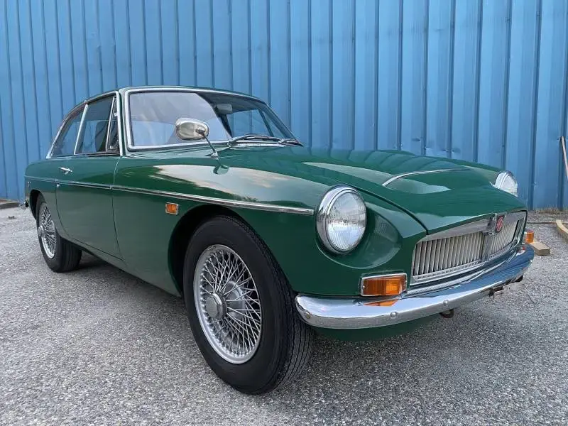 1969-mgc-gt.webp