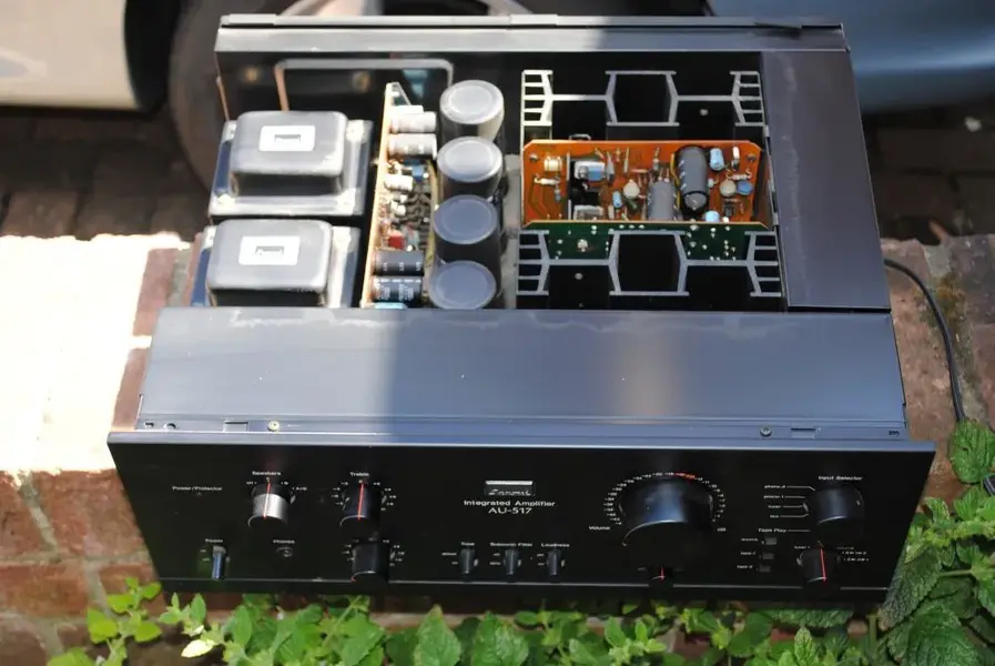 Sansui AU-517.webp
