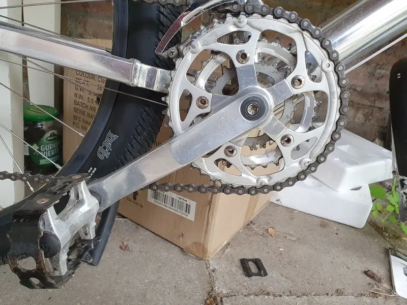 Whiteindustries ホワイトインダストリーズ スギノ