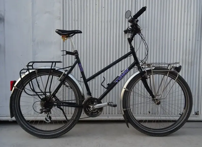 Trek820.JPG