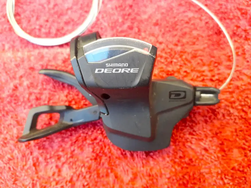 D6000.webp