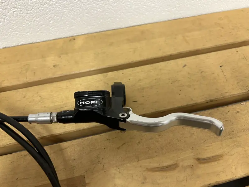 hope brakes orange