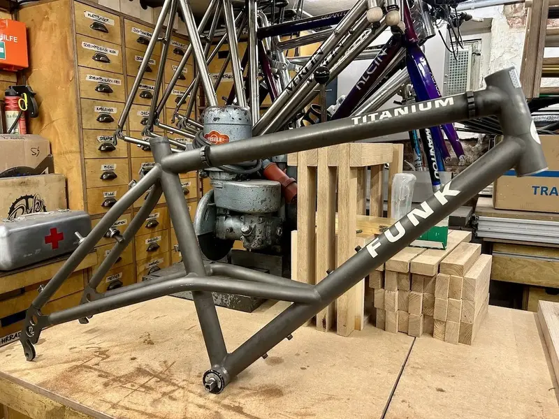 FUNK Titanium Combat Retro MTB Frame by Falko Schlötel Germany 01.jpeg