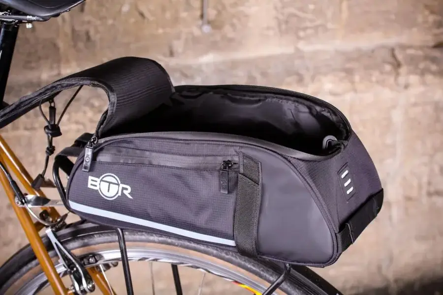 pannier-bike-bag-open.webp