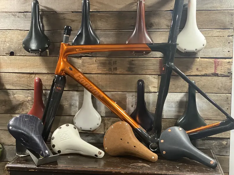 Selle Cuir Vintage 3ttt Criterium Pour Vélo Route Ou Course – Années 70