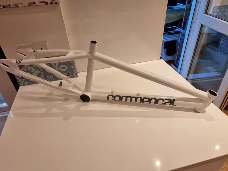 Commencal LBS-drive side.webp