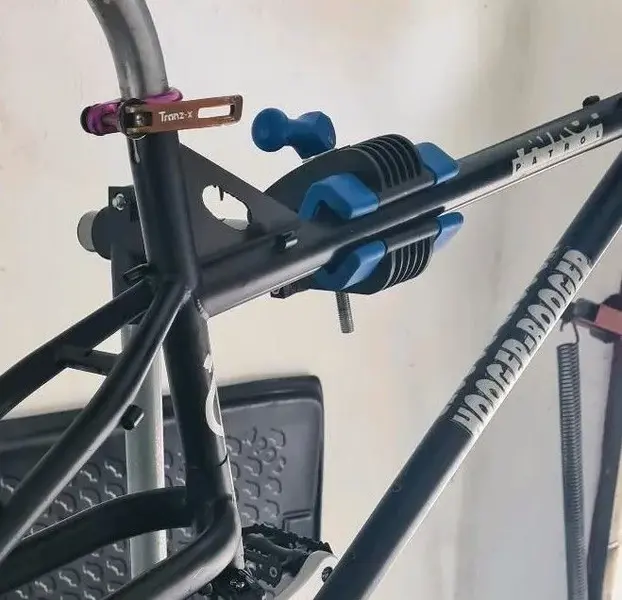 Hooger Booger Patrol Frame mit Feder1.jpg