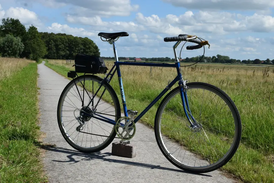 grantoury1981Trek710.webp