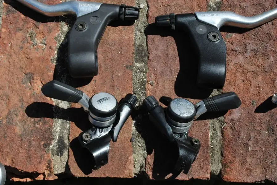 Deore thumbies  levers.webp