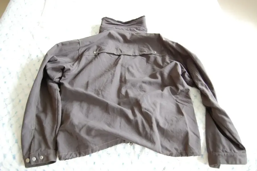 Bontrager_jacket 004.webp