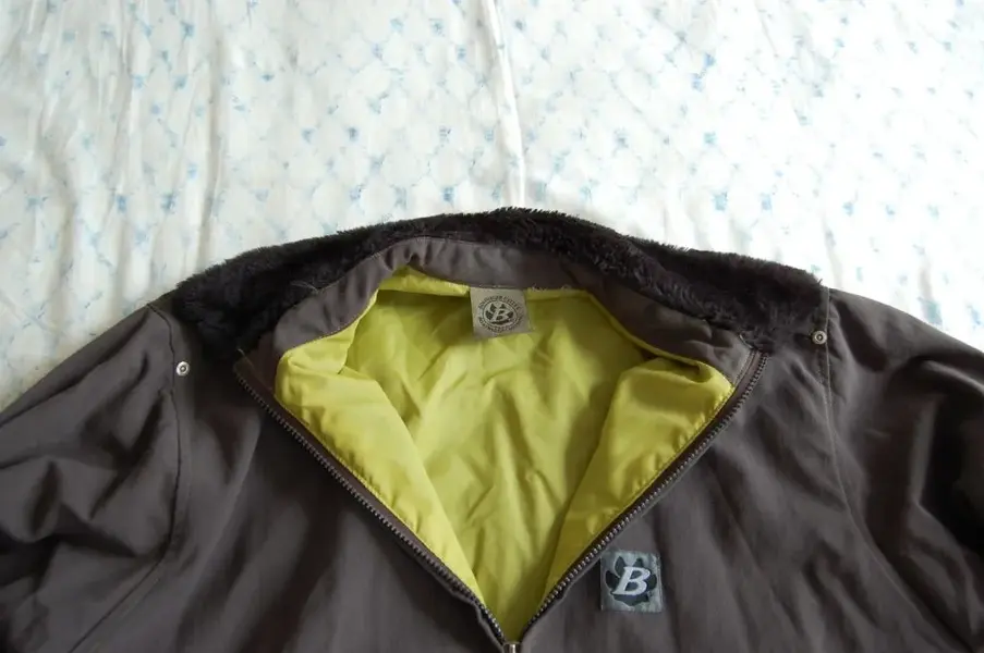 Bontrager_jacket 003.webp